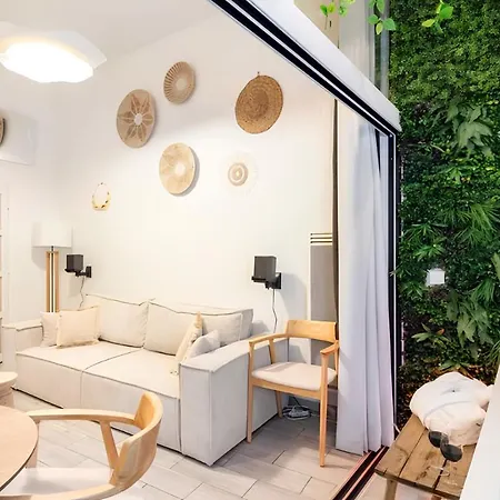 Secret Jungle Chartrons - Hyper-centre Jacuzzi Bain Balneo & Cinema *